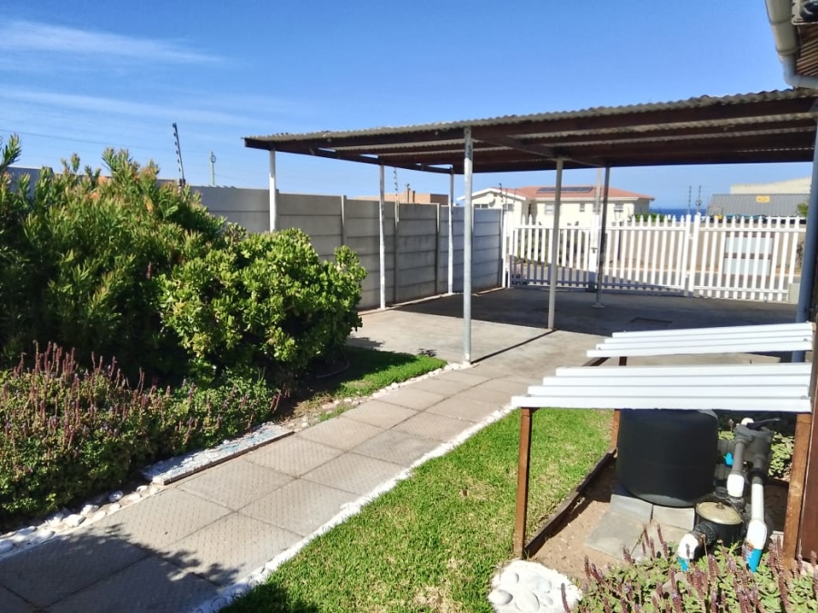 4 Bedroom Property for Sale in Lamberts Bay Western Cape